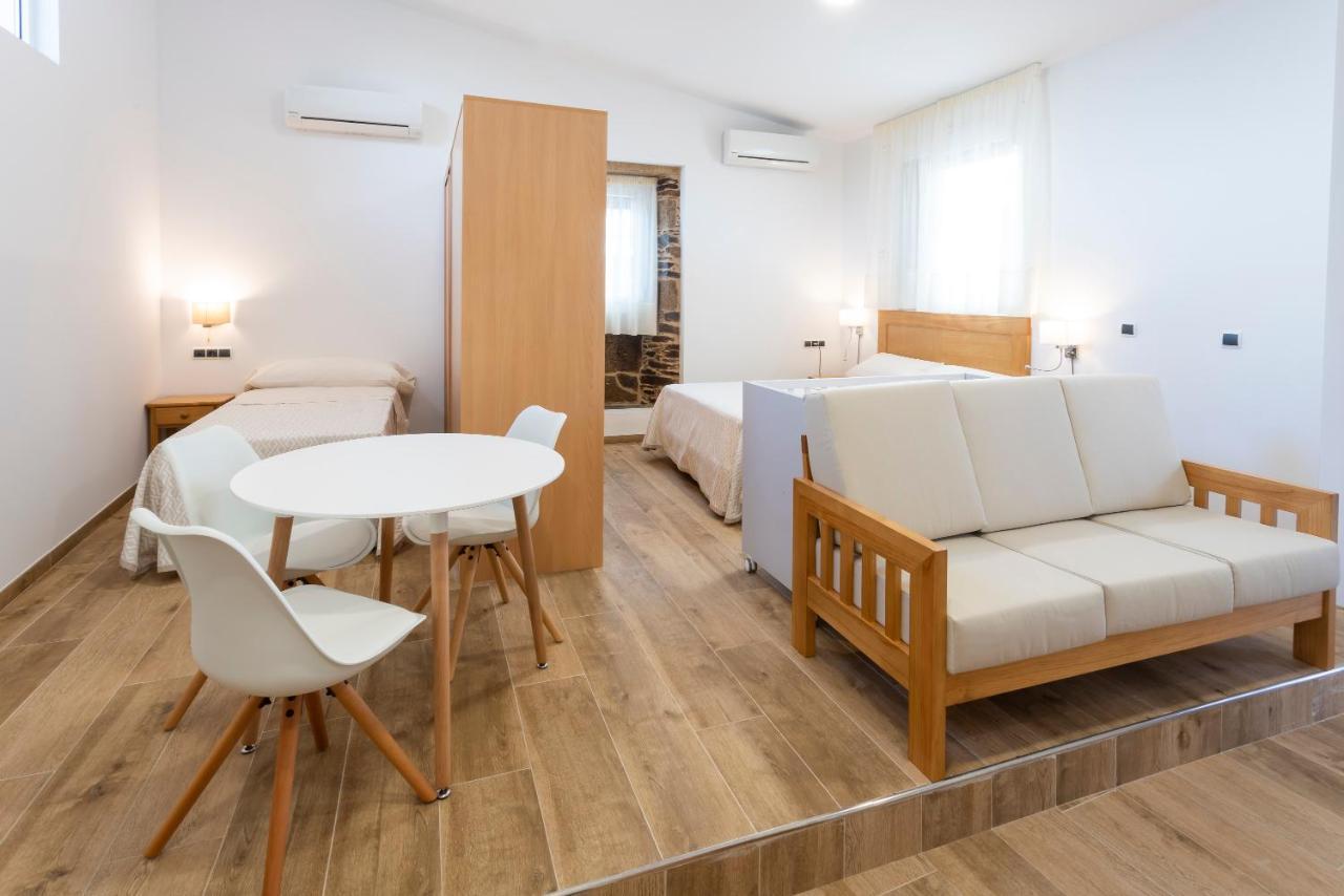 Hotel Donas E Cabaleiros Boqueixon Luaran gambar
