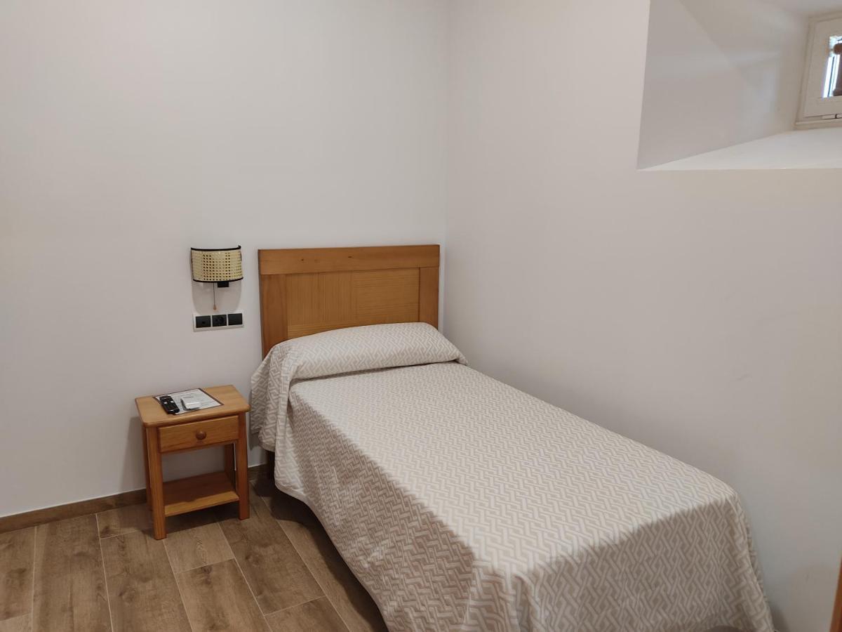 Hotel Donas E Cabaleiros Boqueixon Luaran gambar