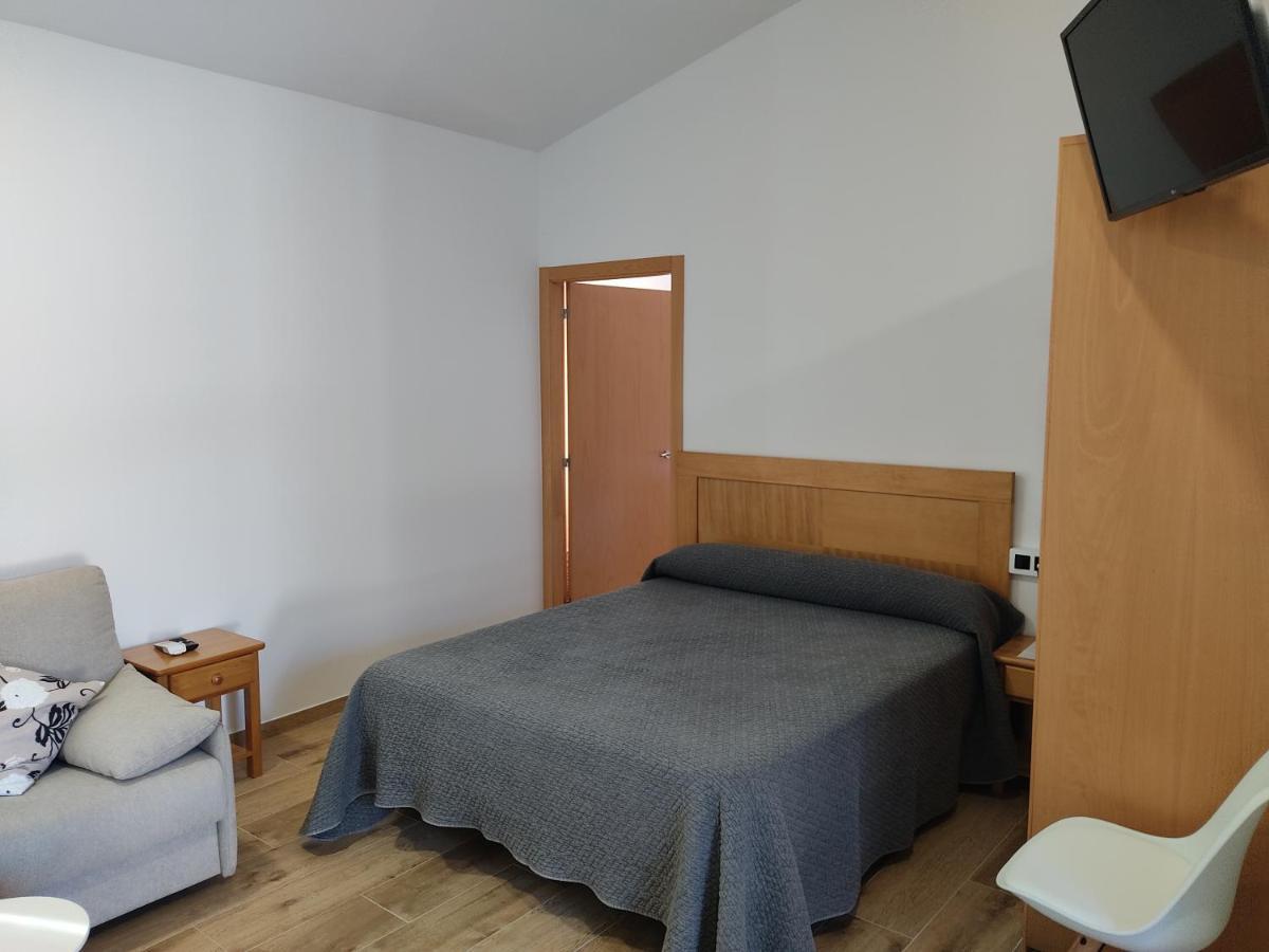 Hotel Donas E Cabaleiros Boqueixon Luaran gambar